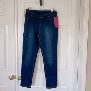 NWT Jvini Pull-On Jeggings, Large